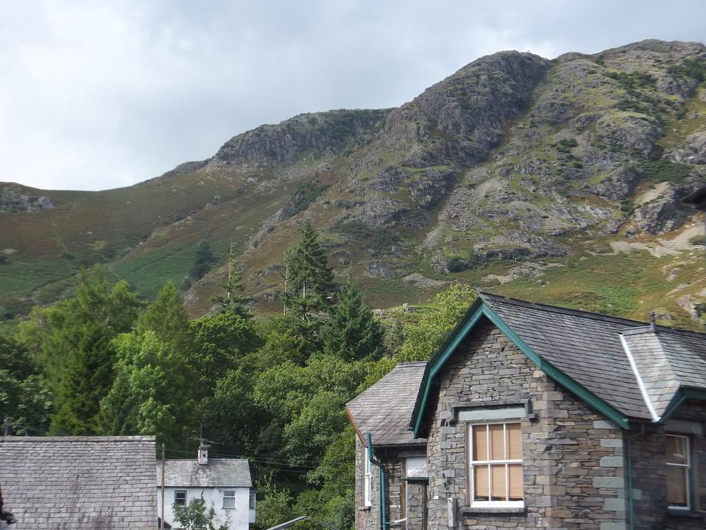 The Yewdale Inn And Hotel Coniston Village Exterior foto